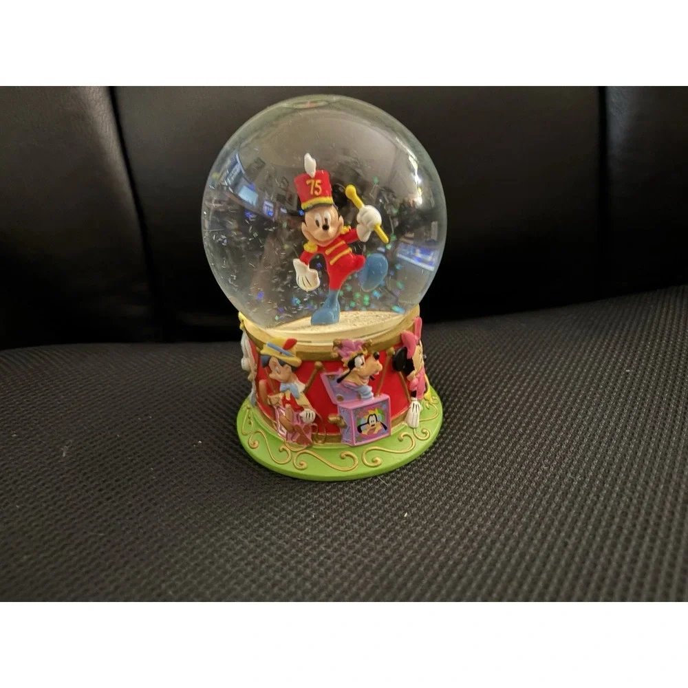 The Disney Store MICKEY‎ MOUSE BAND LEADER SNOWGLOBE Figurine